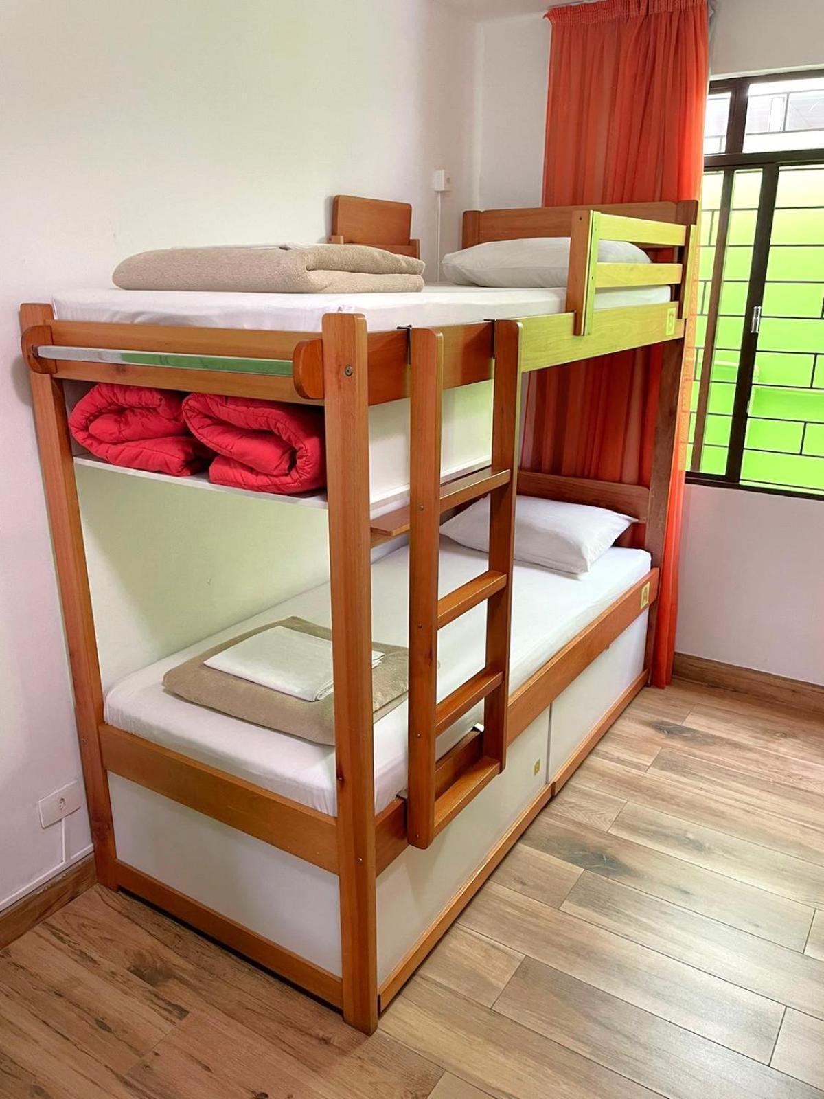 Jardim Botanico House Hostel Curitiba Exterior photo